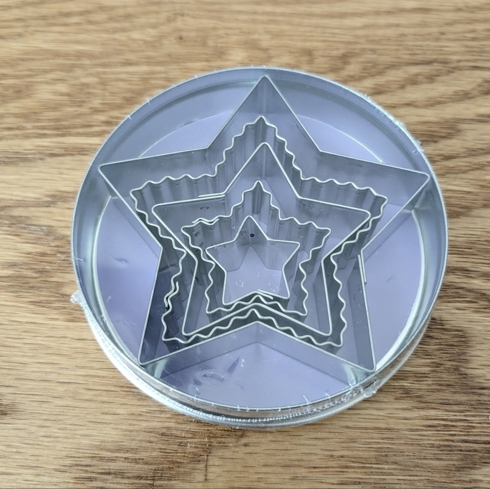 Set of Five Star Shaped Cookie Cutters